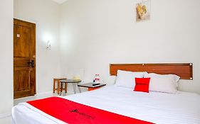 RedDoorz Syariah Near Stasiun Purwokerto